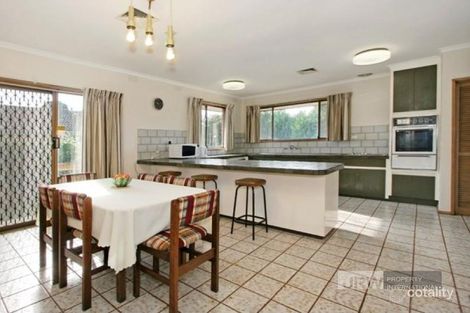 Property photo of 52 Westlands Road Glen Waverley VIC 3150