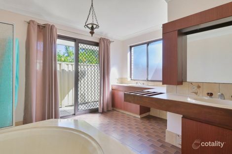 Property photo of 20 Bernedale Way Duncraig WA 6023