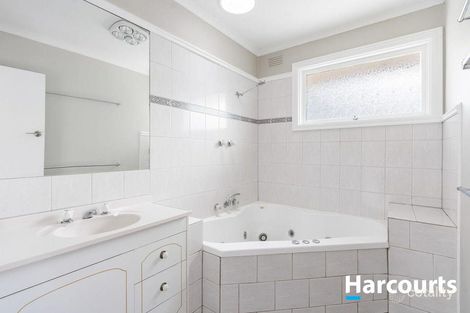 Property photo of 16 Allister Close Knoxfield VIC 3180