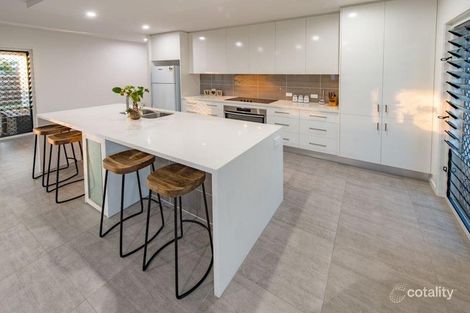 Property photo of 141 Fairway Drive Bargara QLD 4670