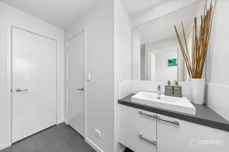 Property photo of 23 Brokenwood Street Emerald QLD 4720