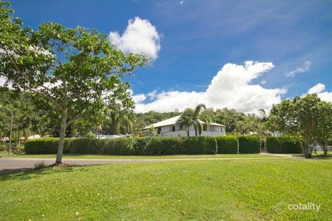 Property photo of 21 Stratford Chase Stratford QLD 4870