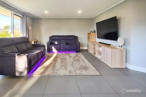Property photo of 9 Landon Place Carrum Downs VIC 3201