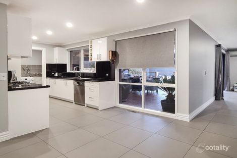 Property photo of 9 Landon Place Carrum Downs VIC 3201