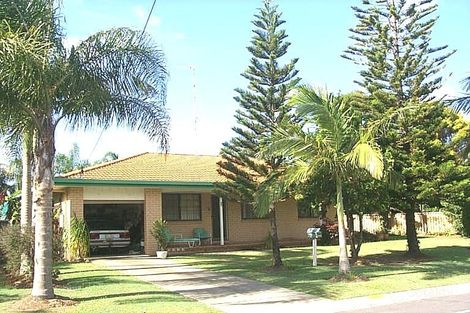 27 Deodar Dr, Burleigh Waters, QLD 4220