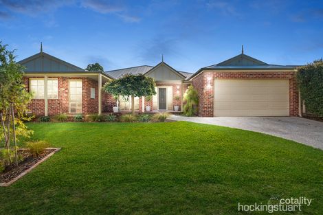 23 Flame Robin Dr, Langwarrin, VIC 3910
