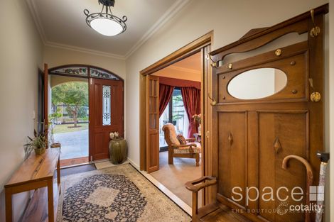 Property photo of 40A Kinninmont Avenue Nedlands WA 6009