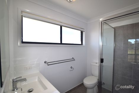 2 Bufflehead Rd, Kirkwood, QLD 4680