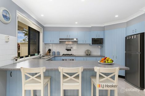 Property photo of 19 Mountain View Drive Woongarrah NSW 2259
