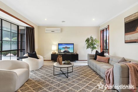 Property photo of 202 Lady Nelson Way Taylors Lakes VIC 3038
