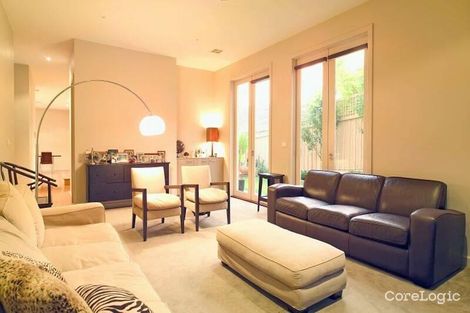Property photo of 2/28 Mowbray Street Hawthorn East VIC 3123