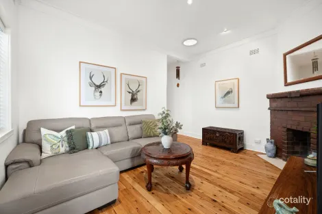 Property photo of 47 Robinson Street Eastlakes NSW 2018