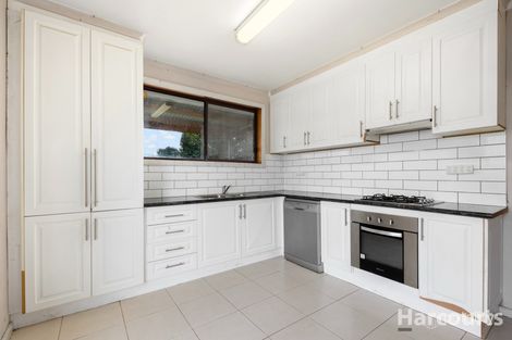 Property photo of 3 Queen Street Moe VIC 3825