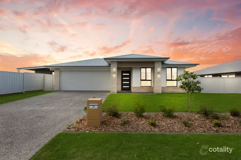 22 Keel St, Burrum Heads, QLD 4659