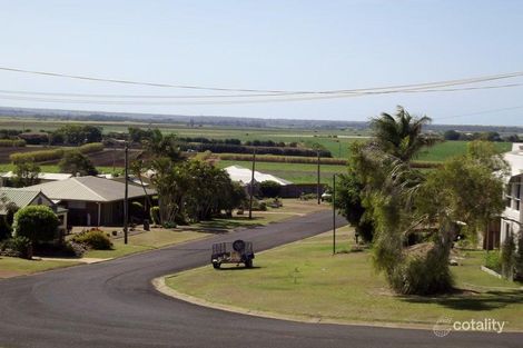 Property photo of 18 Linden Crescent Qunaba QLD 4670