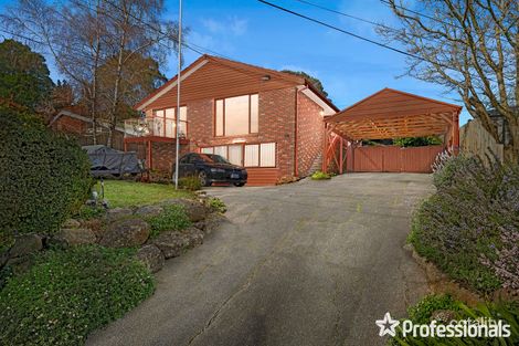 Property photo of 16 Blackfriars Lane Chirnside Park VIC 3116