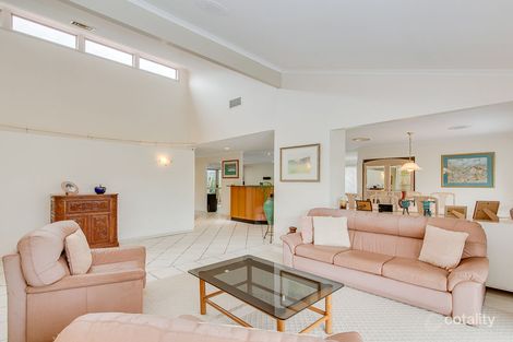Property photo of 7 Chatswood Court Robina QLD 4226