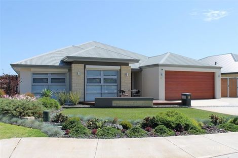 16 Byron Dr, South Yunderup, WA 6208