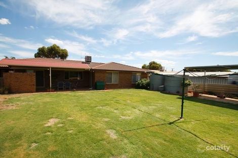 Property photo of 33 Eringa Avenue Loxton SA 5333