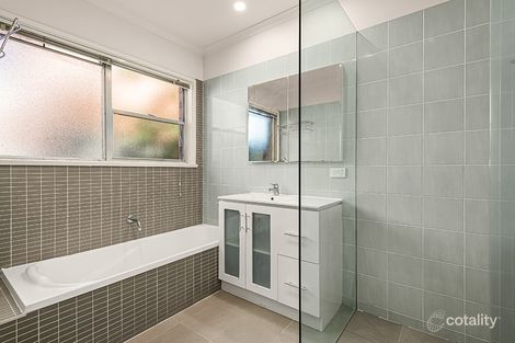 Property photo of 4 Highbury Grove Kew VIC 3101