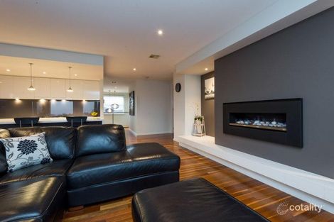 Property photo of 28 Riverside West Patterson Lakes VIC 3197