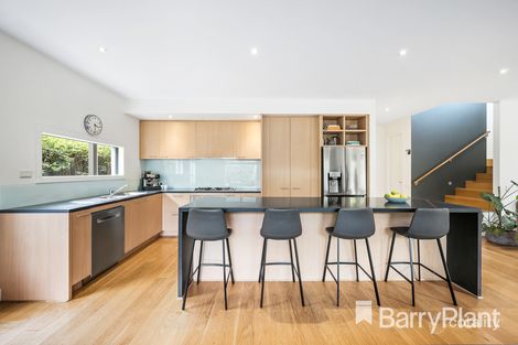 Property photo of 76 Ernest Jones Drive Macleod VIC 3085