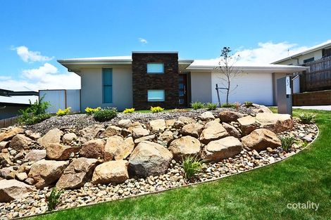 Property photo of 3 Carnarvon Parade New Auckland QLD 4680
