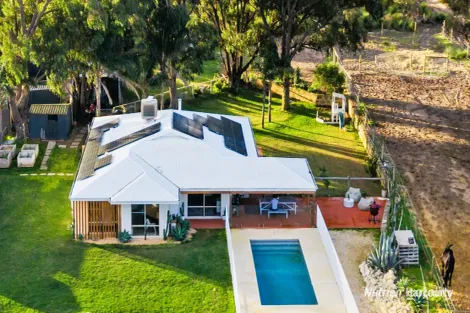 Property photo of 8 King Drive Woodridge WA 6041