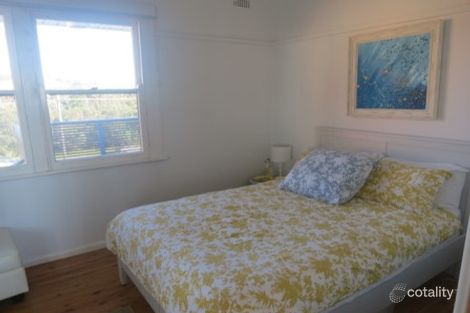 Property photo of 29 Ocean View Drive Wamberal NSW 2260