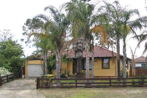 13 Palau Cres, Lethbridge Park, NSW 2770