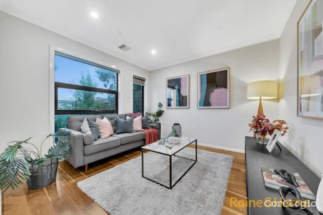 Property photo of 19 Ranfurlie Boulevard Cranbourne West VIC 3977