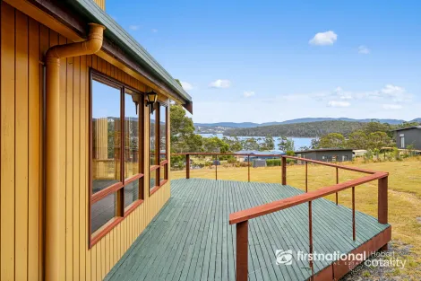 6 Wisbys Rd, North Bruny, TAS 7150