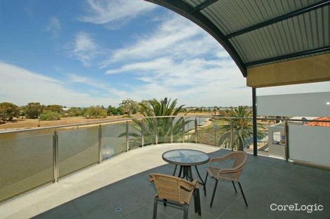 Property photo of 30 Frome Crescent Mawson Lakes SA 5095