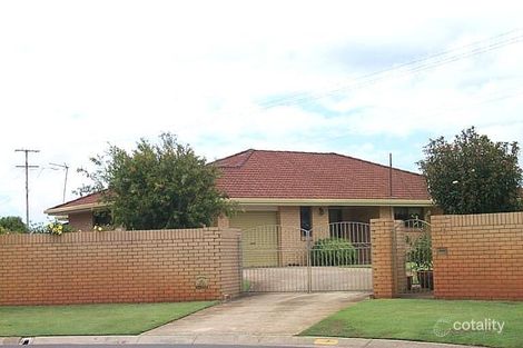 7 Tari Ct, Runaway Bay, QLD 4216