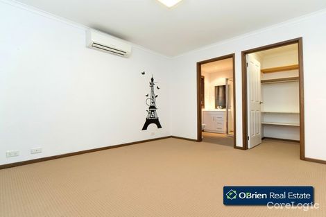 Property photo of 20 Garnet Close Narre Warren VIC 3805