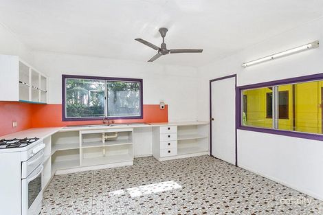 Property photo of 3 Hibiscus Lane Holloways Beach QLD 4878