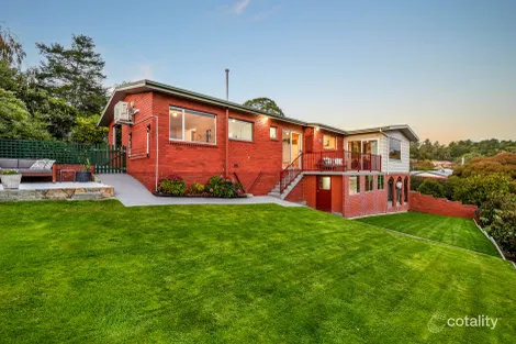 Property photo of 18 Cedar Street Lindisfarne TAS 7015