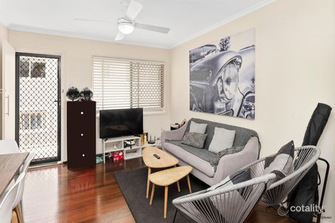 4/23 Darrambal St, Surfers Paradise, QLD 4217