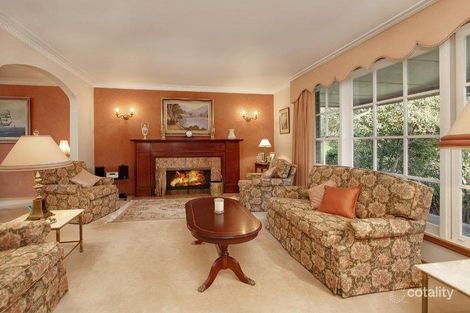 Property photo of 8 Katandra Court Mount Waverley VIC 3149