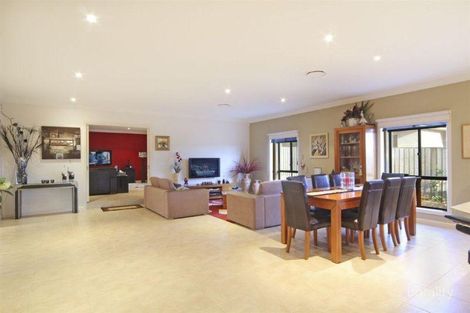 Property photo of 2 Geary Place Elderslie NSW 2570