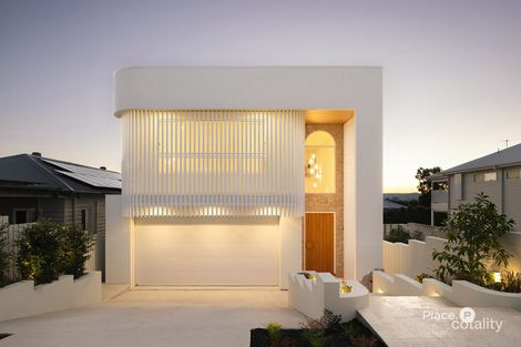 99 Fingal St, Tarragindi, QLD 4121