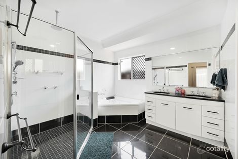 Property photo of 5 Hook Place Bushland Beach QLD 4818