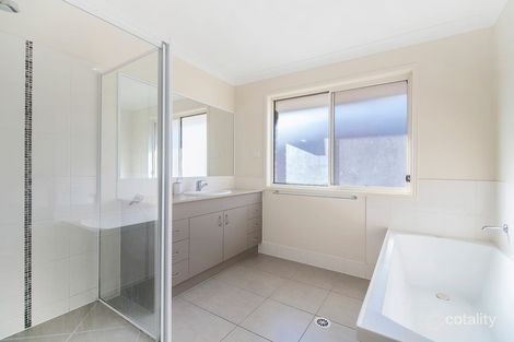 Property photo of 3 Borrowdale Court Brassall QLD 4305