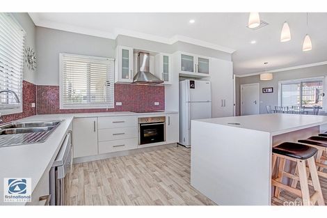 Property photo of 10 Highview Court Willow Grove VIC 3825