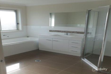 Property photo of 30 Collett Circuit Appin NSW 2560