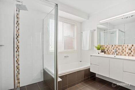 Property photo of 15 Coolawin Crescent Shellharbour NSW 2529