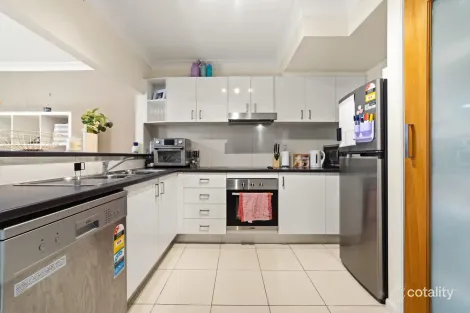 Property photo of 4/26 Pine Avenue Beenleigh QLD 4207