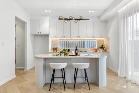 Property photo of 10 Raven Circuit Warriewood NSW 2102