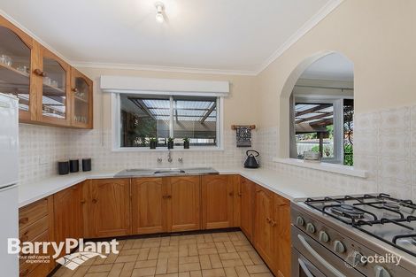 Property photo of 23 Novara Parade St Albans VIC 3021