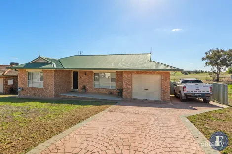 3 Highland Ave, Parkes, NSW 2870